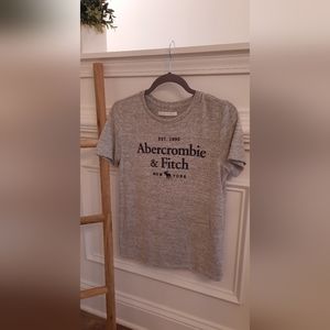 Abercrombie & Fitch, Grey T-Shirt, Size Small